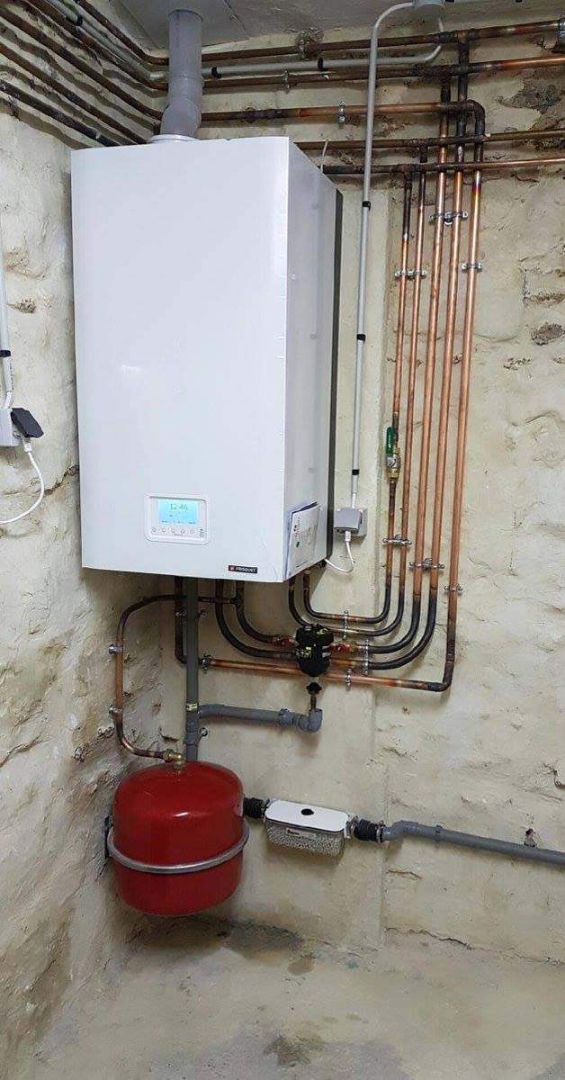 Installation de chauffe-eaux Champs-sur-Marne